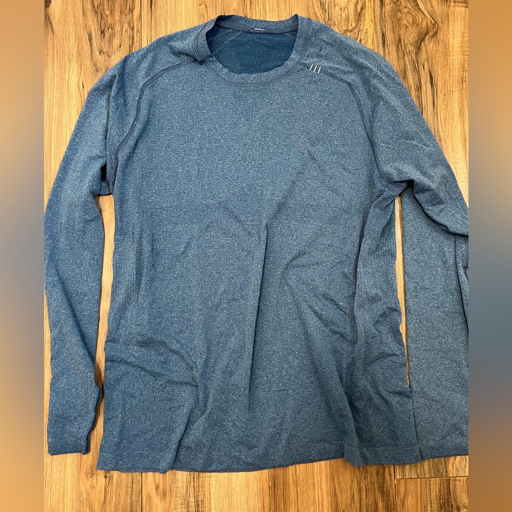 lululemon athletica Men's Long Sleeve Crew - Heathered Blue